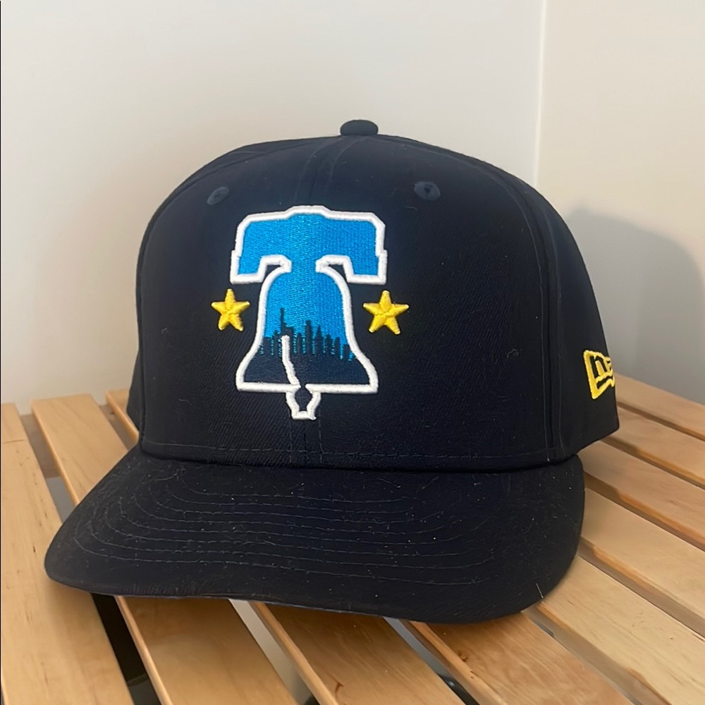 Navy New Era Philadelphia Phillies City Connect 59FIFTY fitted hat, size 7 1/2